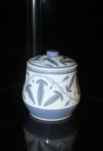 Stodola.cz - Porcelain jar