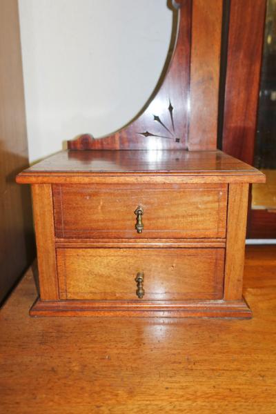 Stodola.cz - Chest of drawers with a mirror