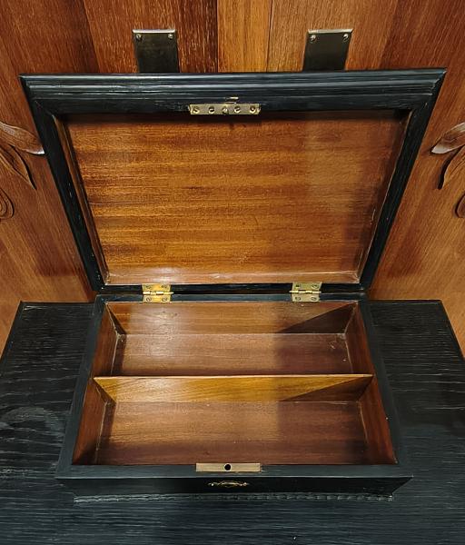 Stodola.cz - Stolek s kazetou